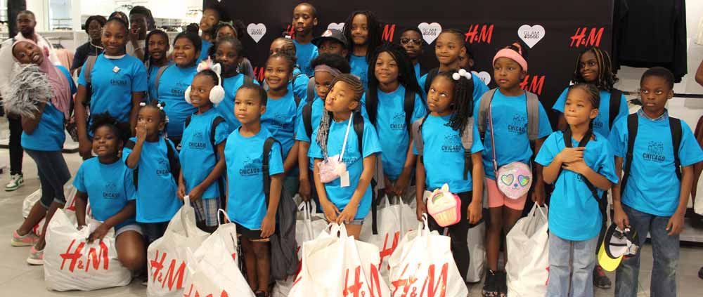 H&M volunteers