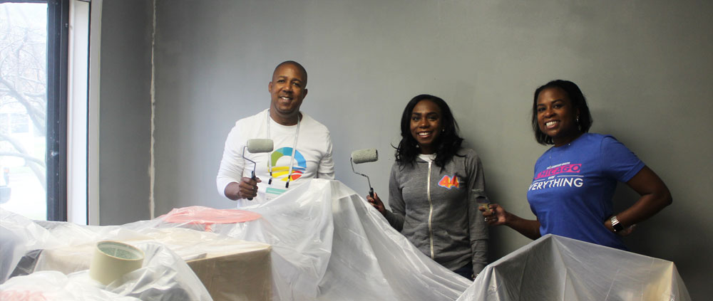 volunteer painters